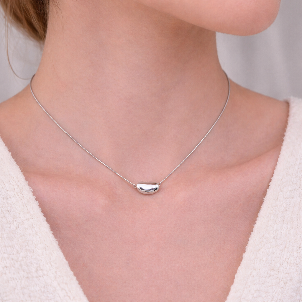 Bean Pendant Necklace